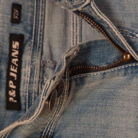 P&P Distressed Jeans - Picture 3 of 7